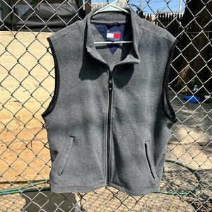 Tommy Hilfiger Men’s Fleece Zip Up Vest Grey Large (Stitching Tearing On Rear)